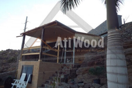 Porche de madera exterior construido a medida por AtiWood