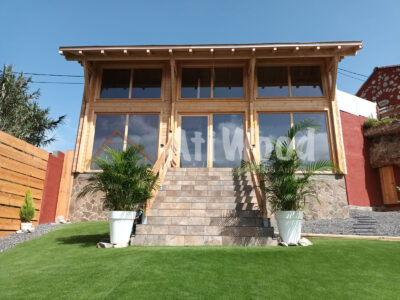 Casa de madera Lyz vista de frente
